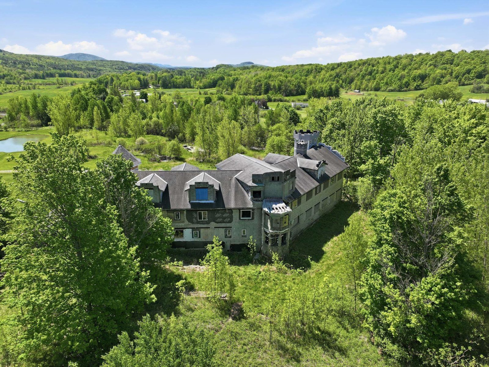 2437 Oakland Station Road