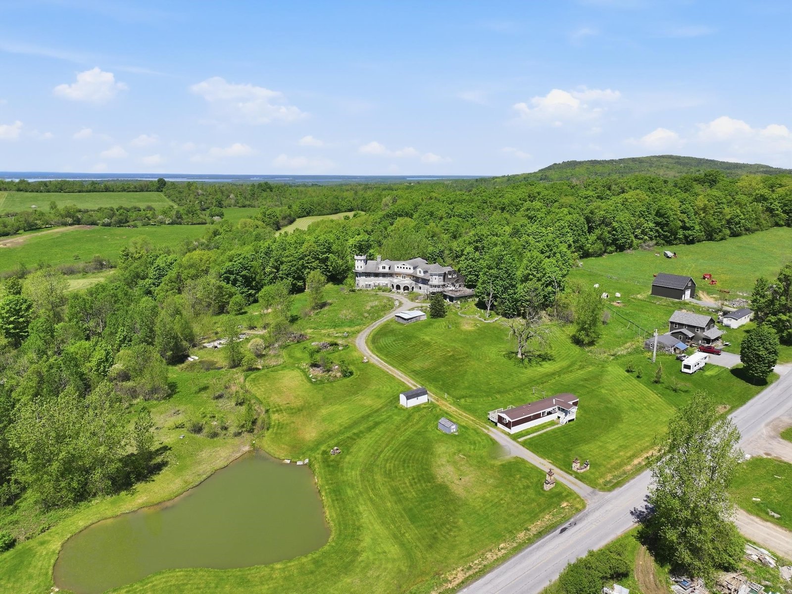 2437 Oakland Station Road