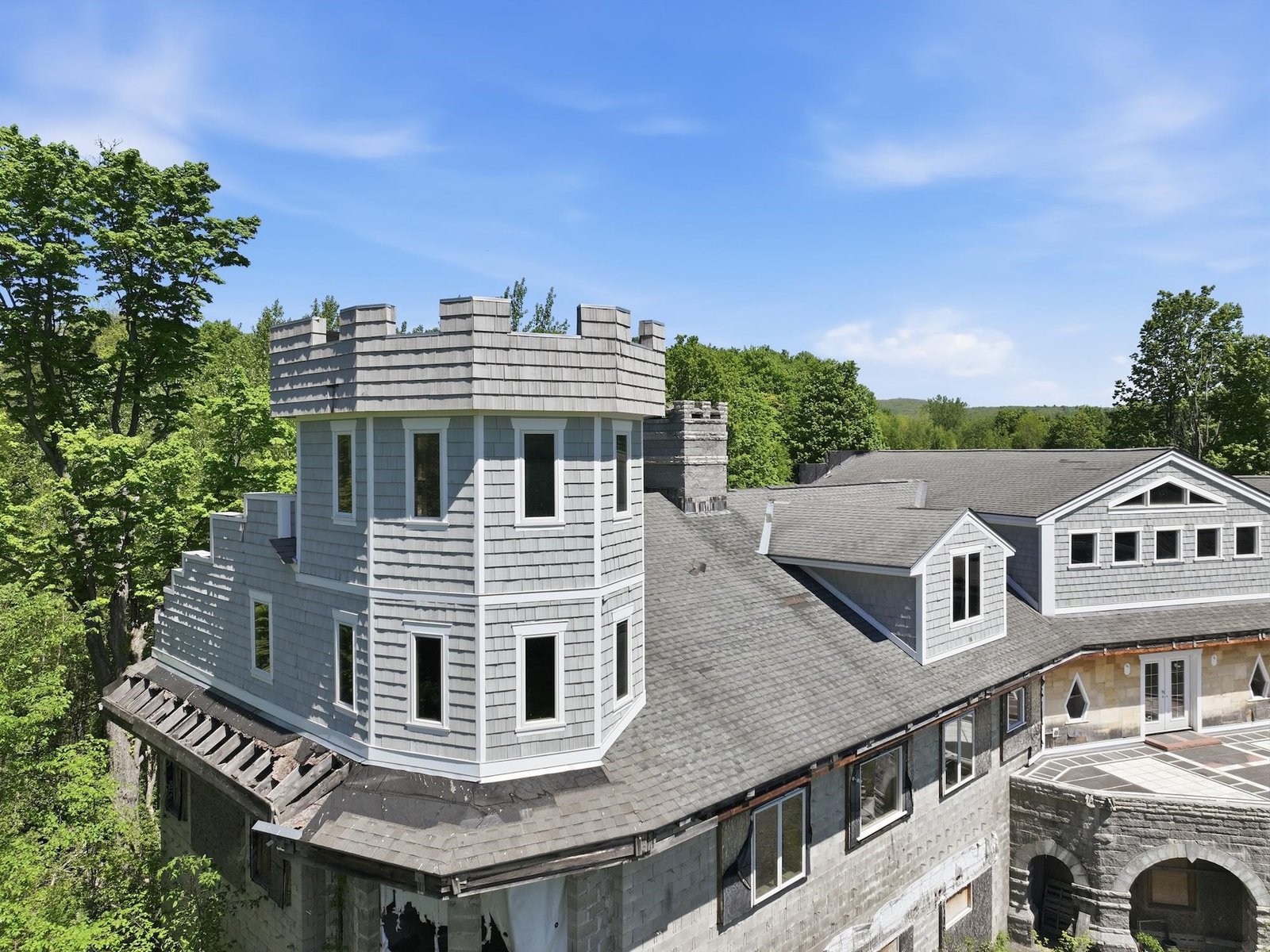 2437 Oakland Station Road