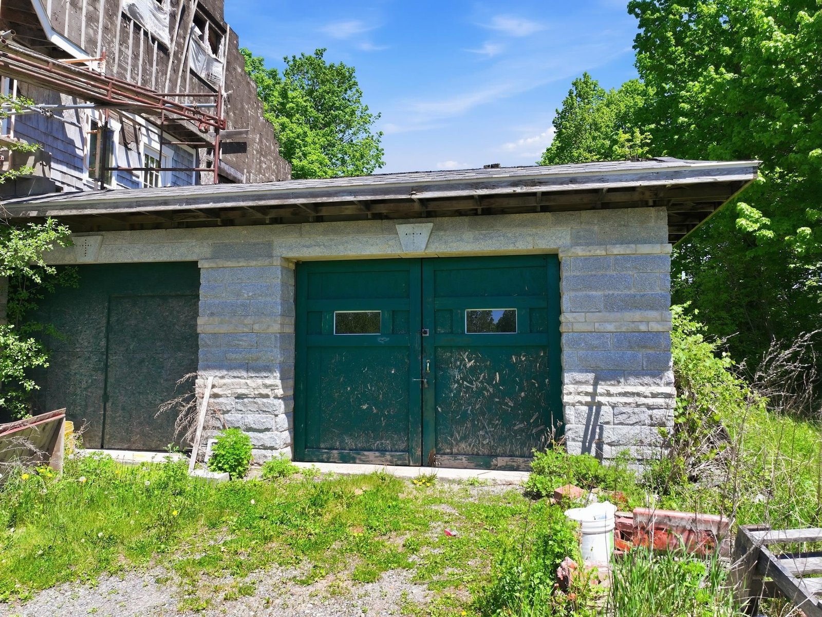 2437 Oakland Station Road
