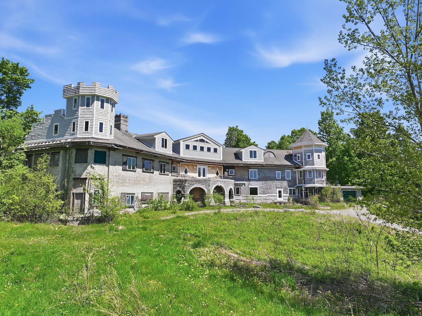 2437 Oakland Station Road