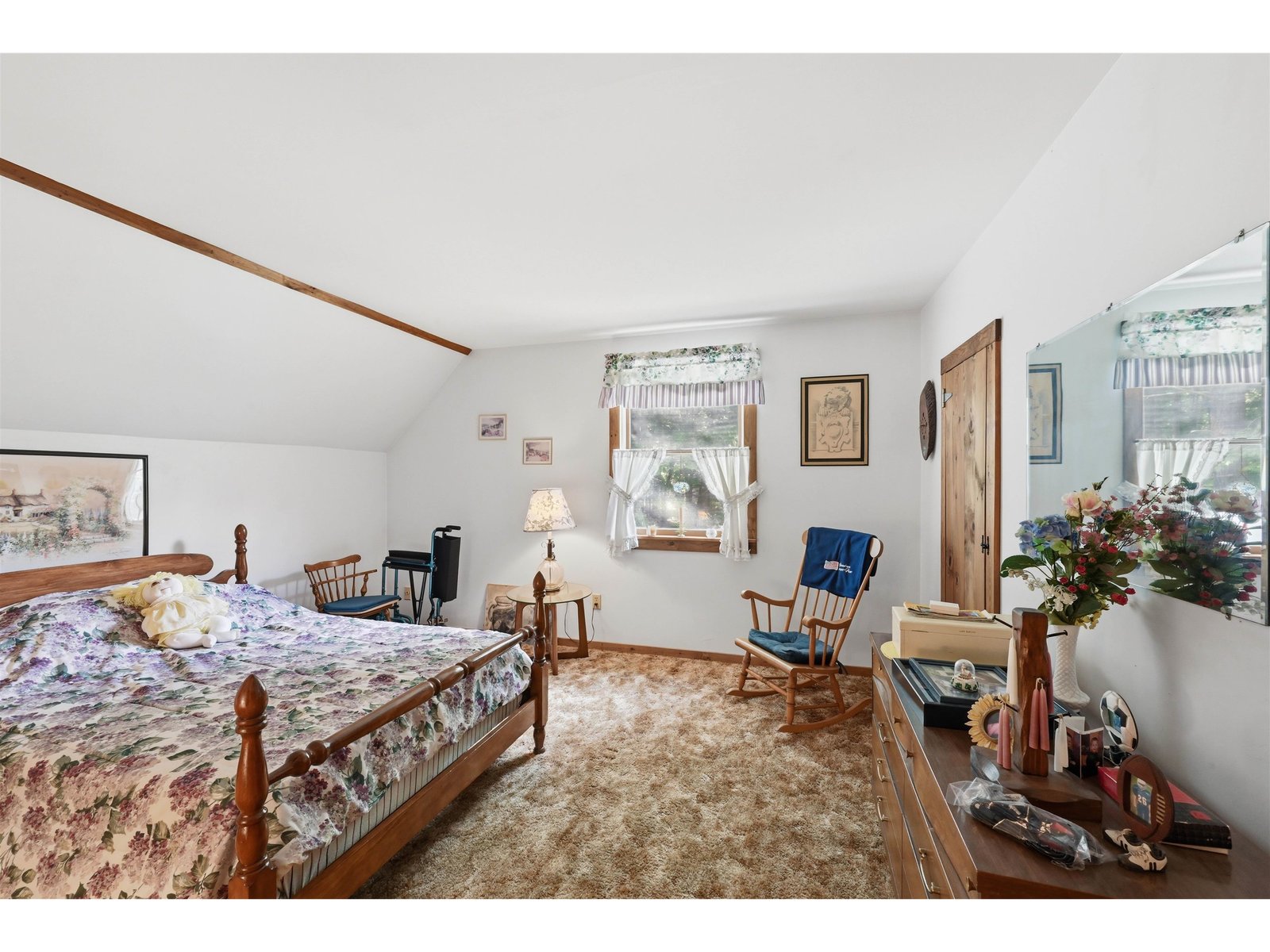 244 Middle Road