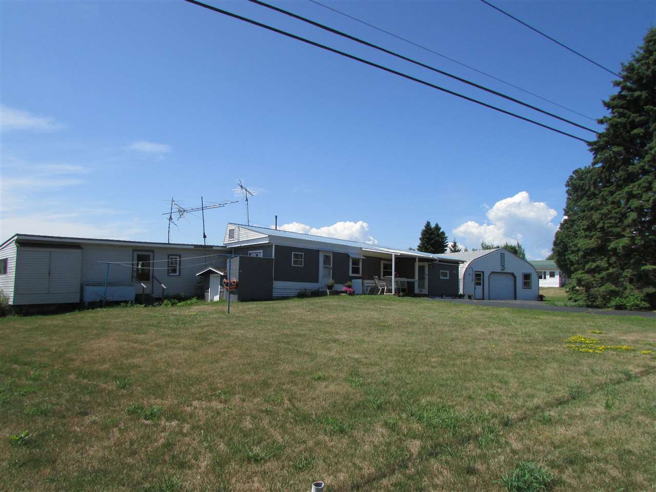 244 North End Road East
