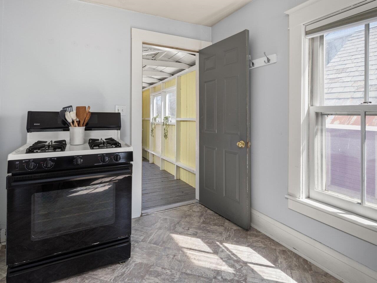 Unit 2 | Kitchen