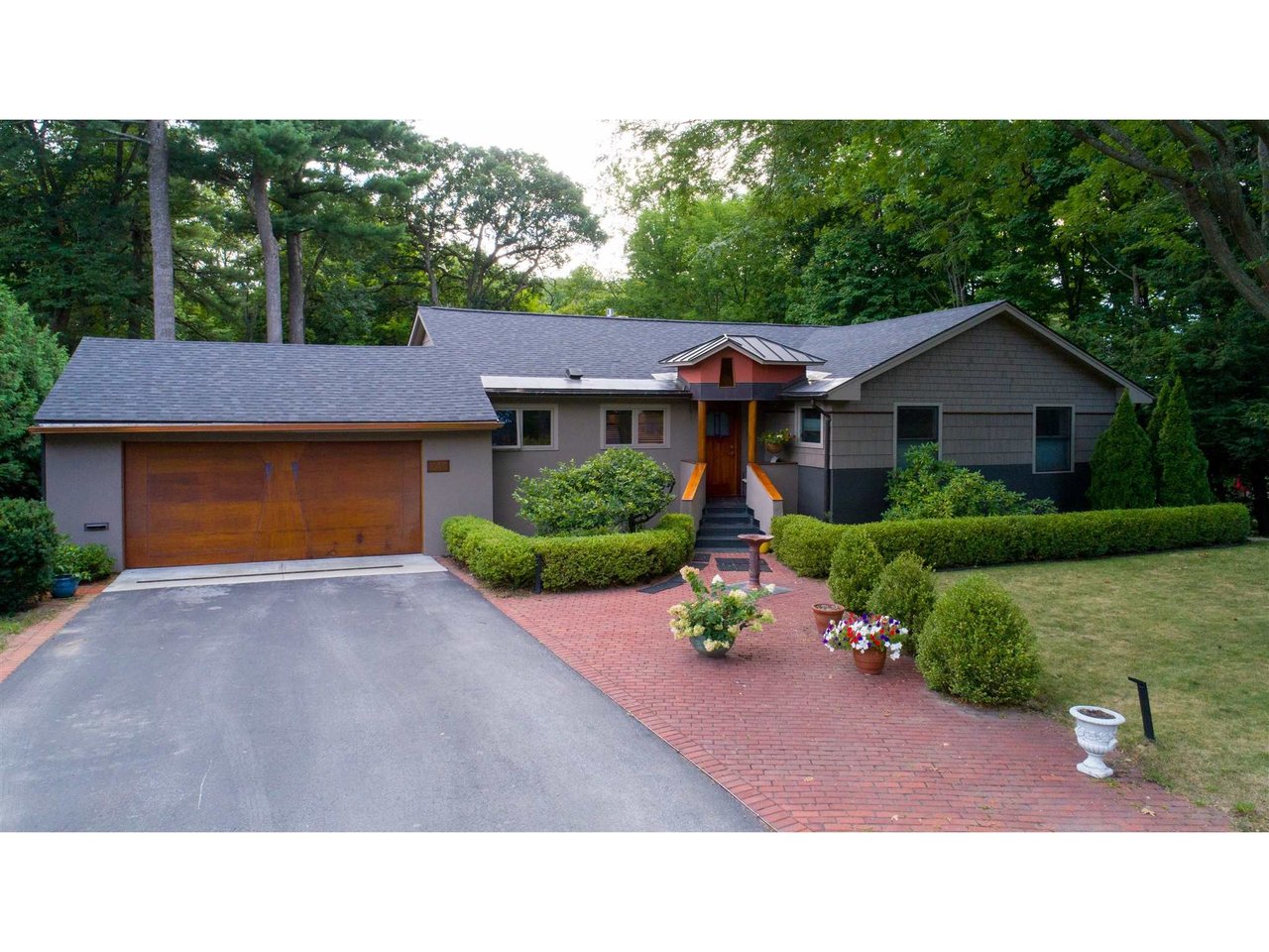 246 Crescent Road