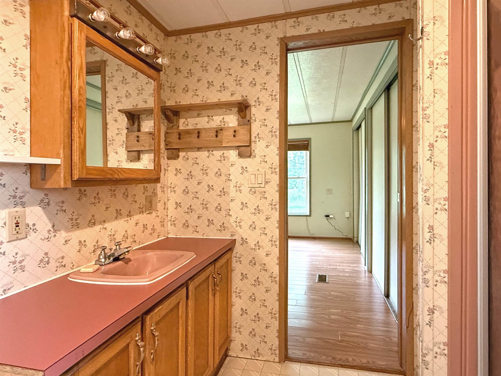 2475 Town Line Road