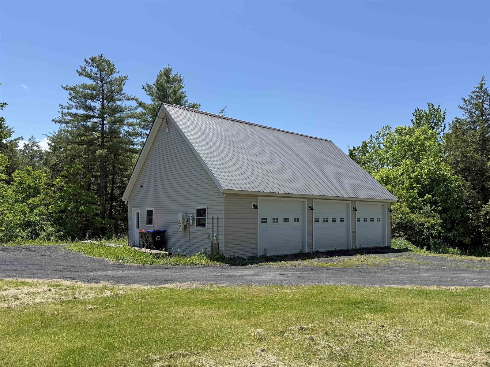 2475 Town Line Road