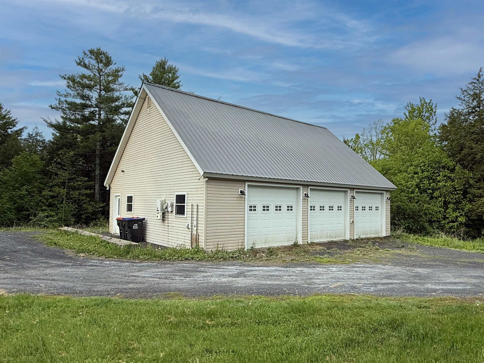 2475 Town Line Road
