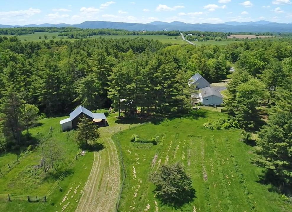 2475 Town Line Road