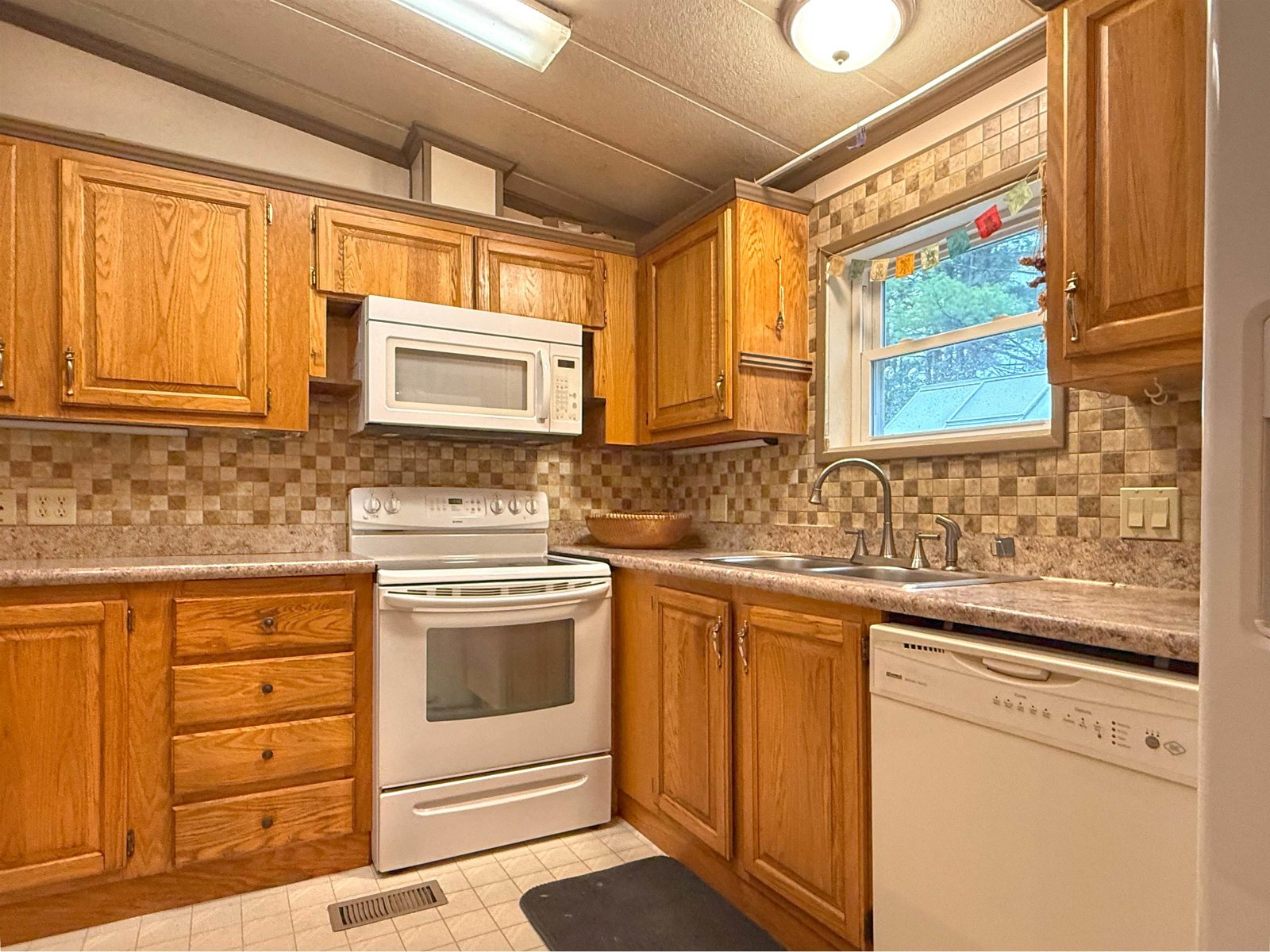 2475 Town Line Road