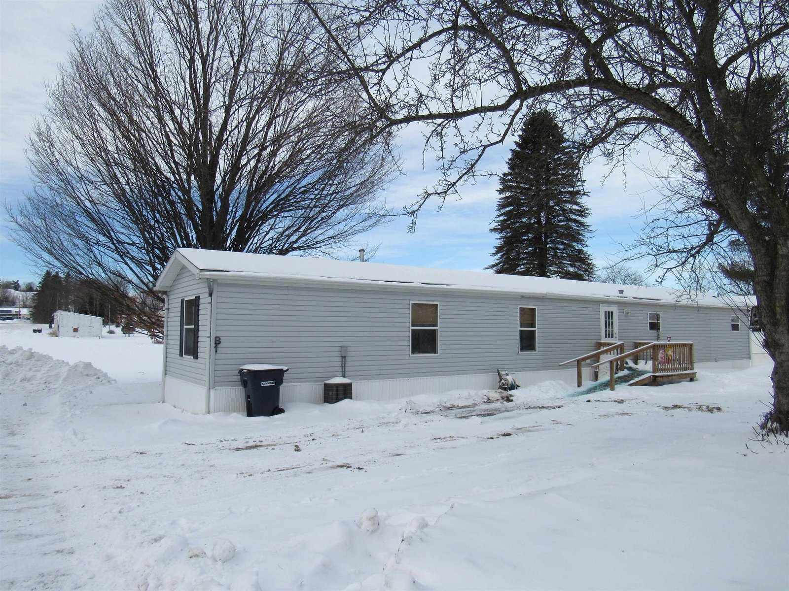2477 US Route 5, Unit B1