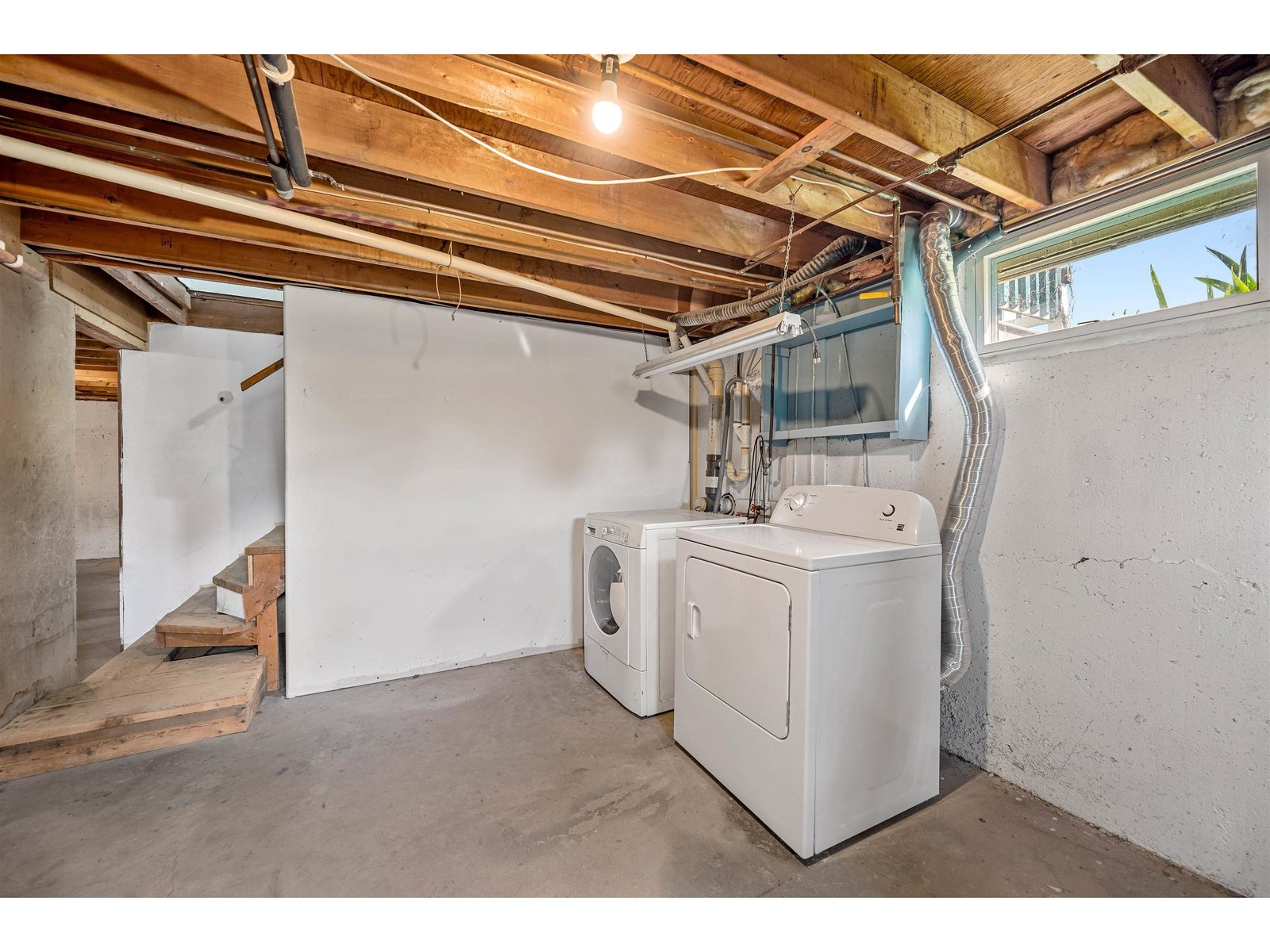 2480 East Warren Road