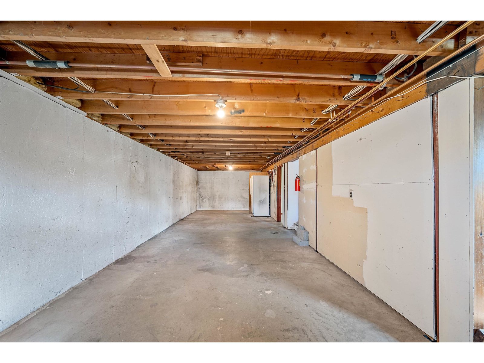 2480 East Warren Road