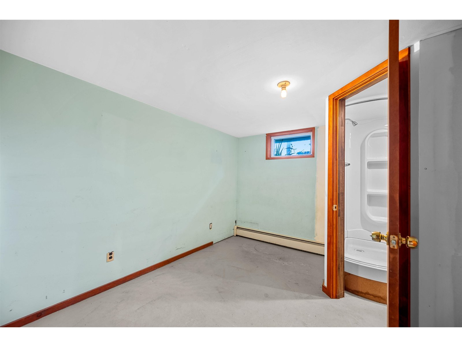 2480 East Warren Road