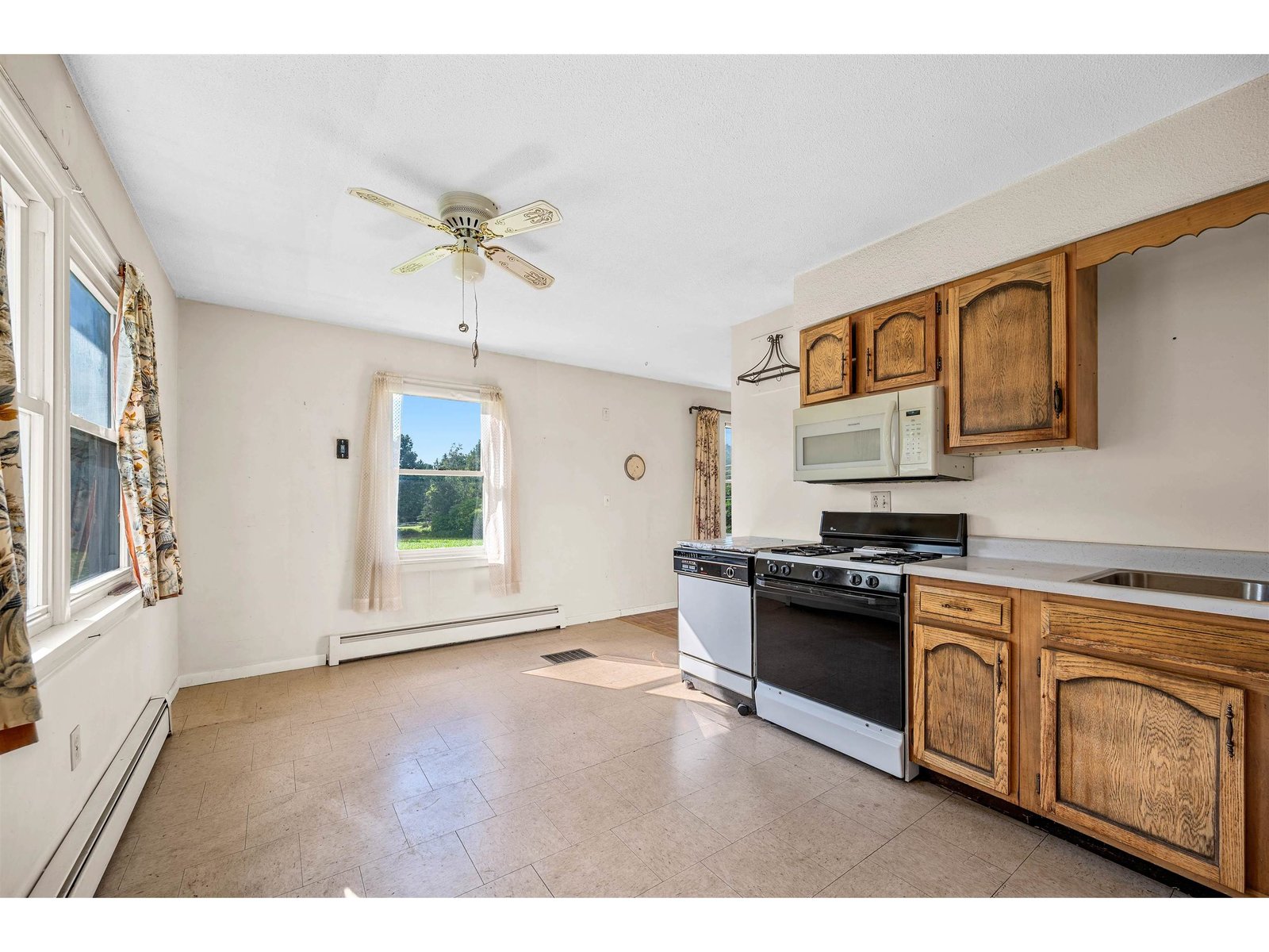 2480 East Warren Road