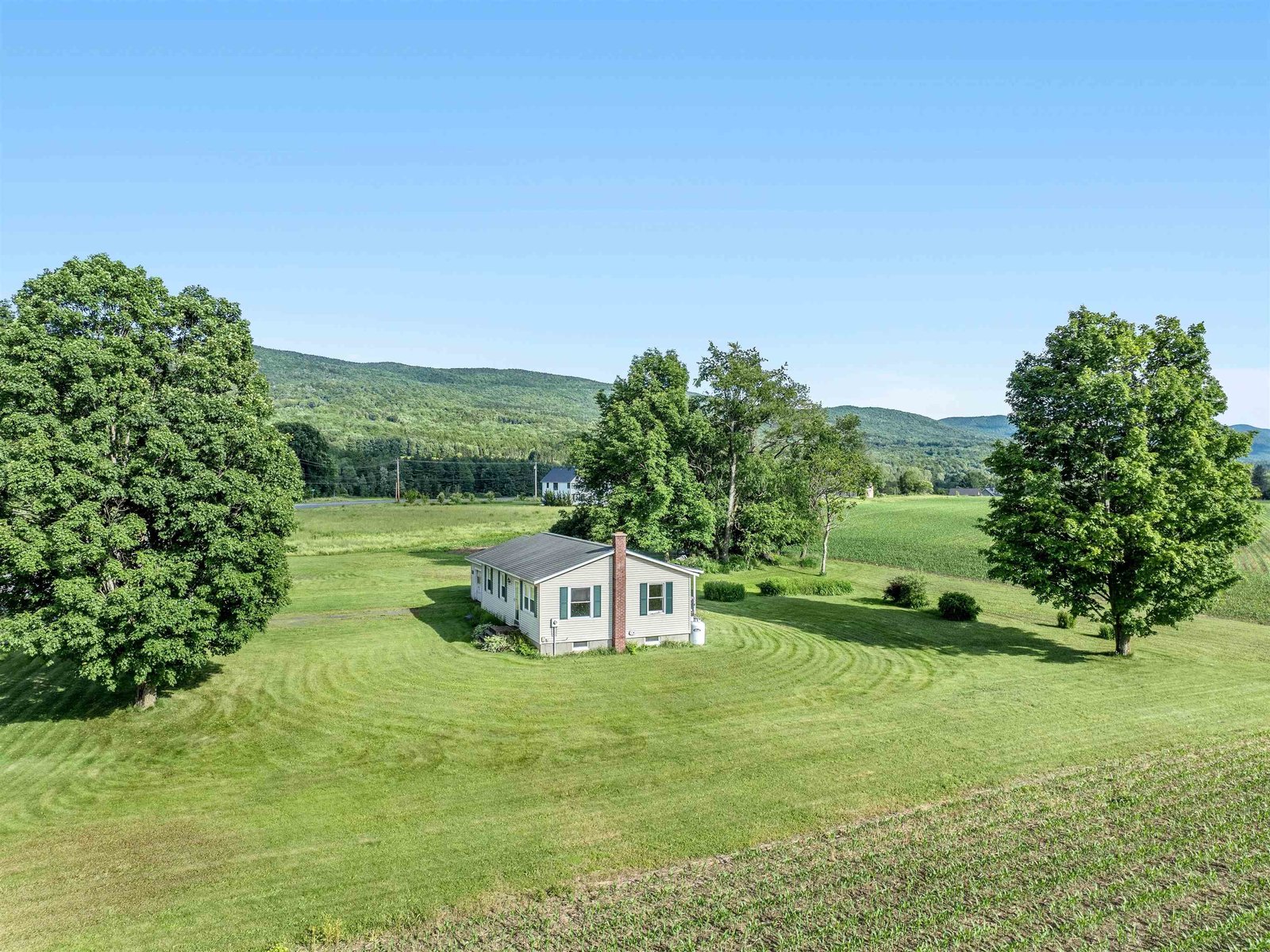 2480 East Warren Road