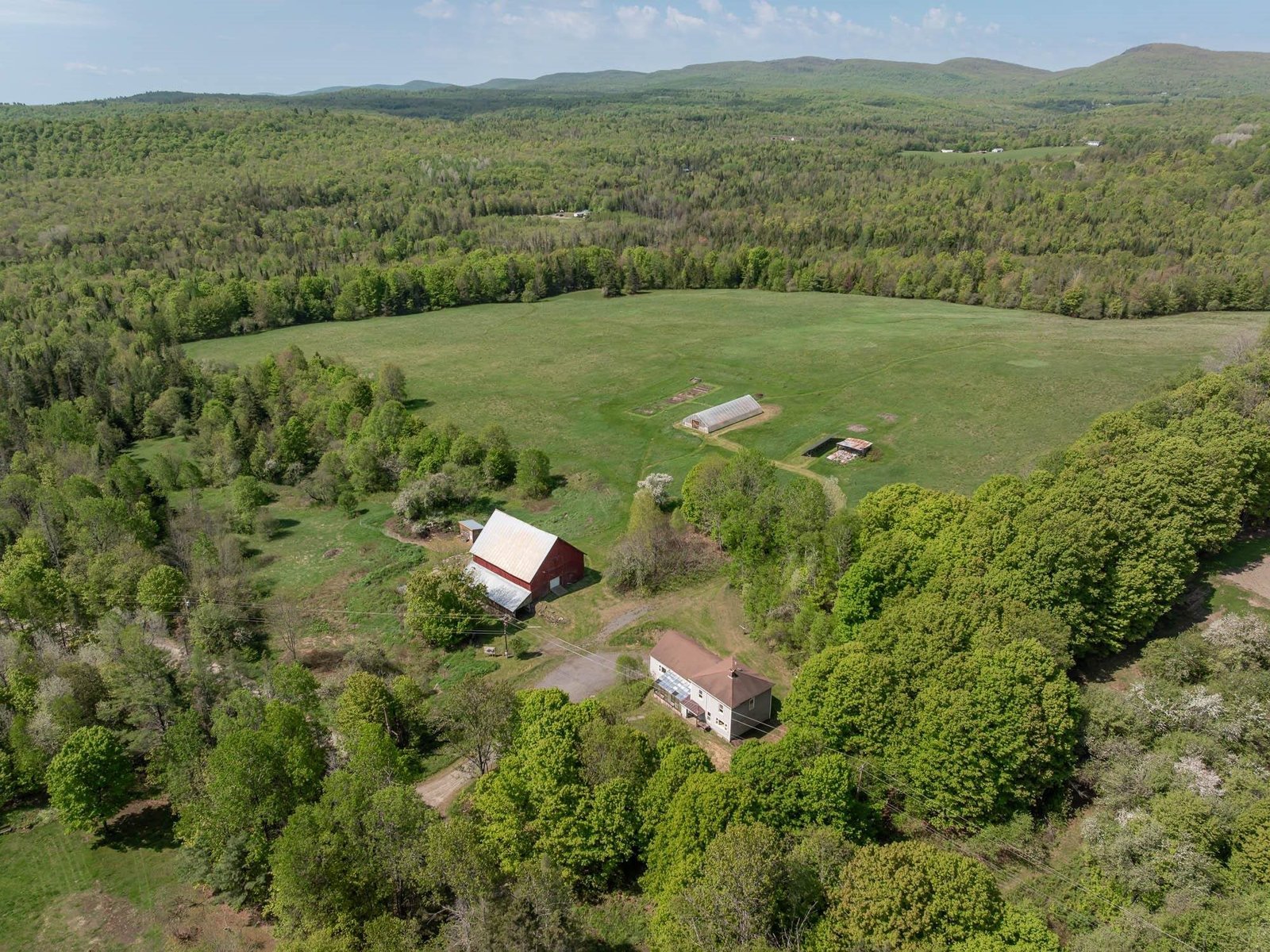 2486 Peak Road