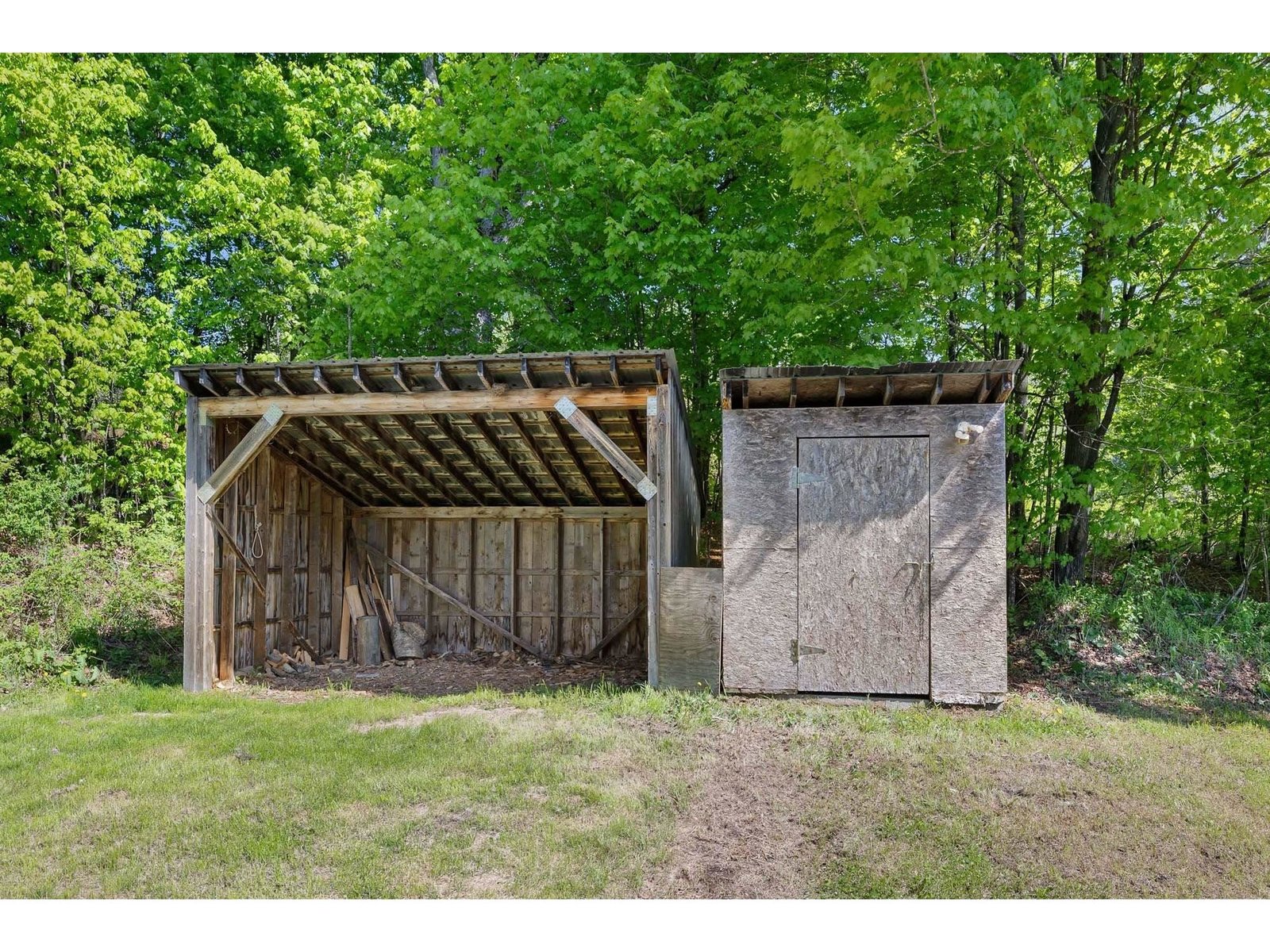 2486 Peak Road