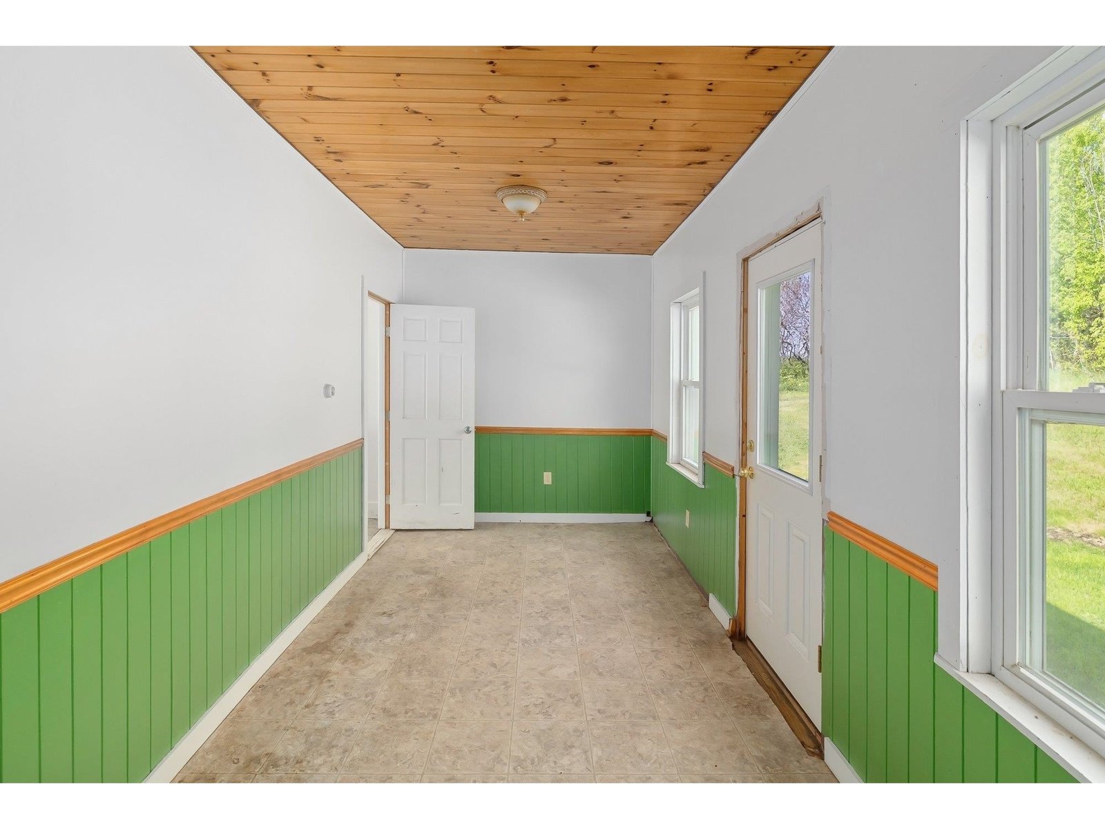 2486 Peak Road