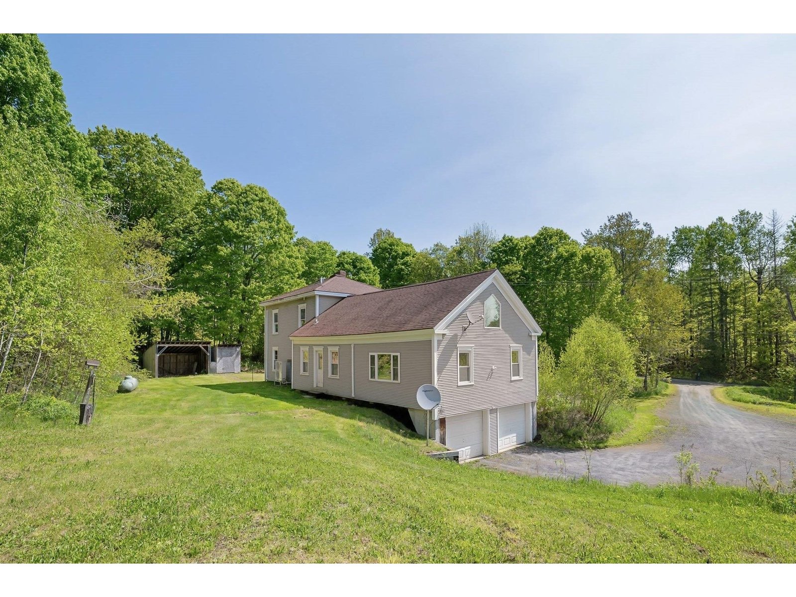 2486 Peak Road