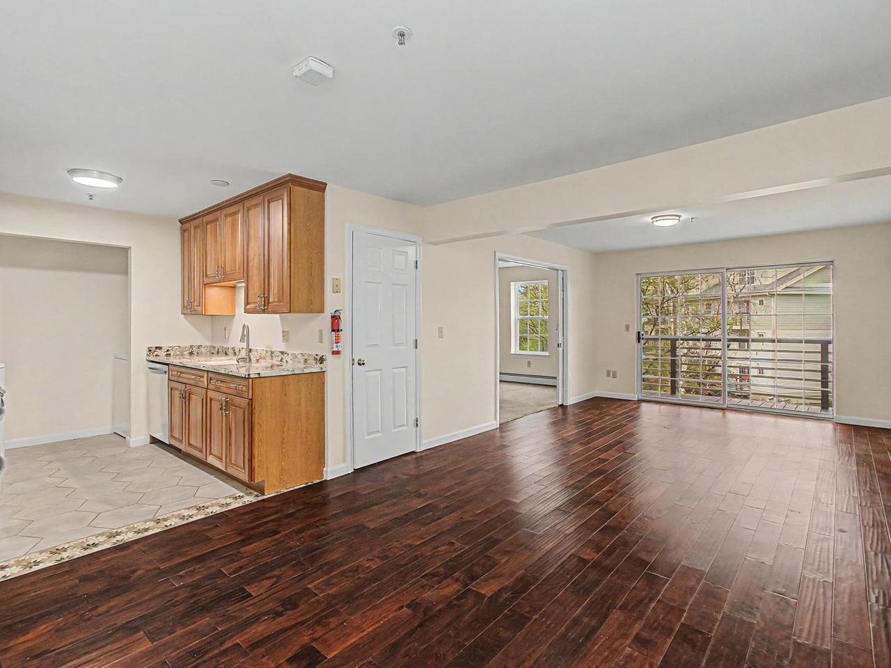 Open living & kitchen area