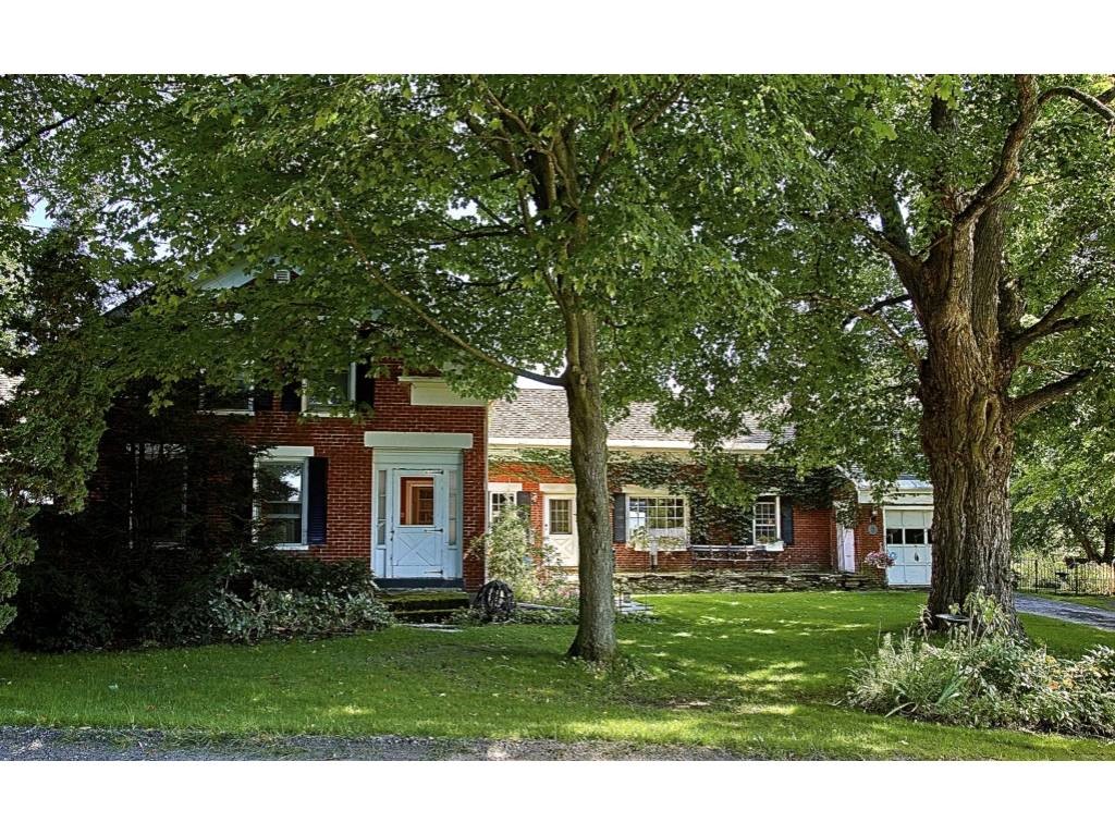 249 Woods Hollow