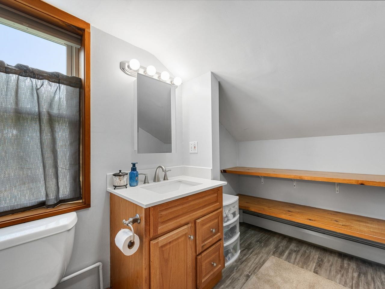 2nd Floor 3/4 Bath