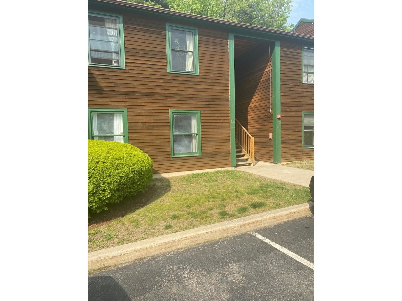 25 Bay Crest Drive, Unit 305