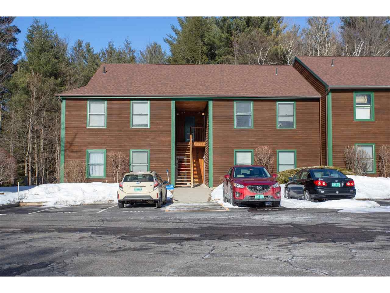 25 Baycrest Drive, Unit 206
