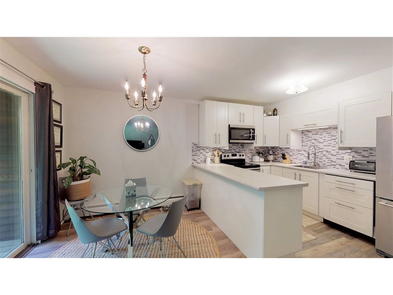 25 Baycrest Drive, Unit 406