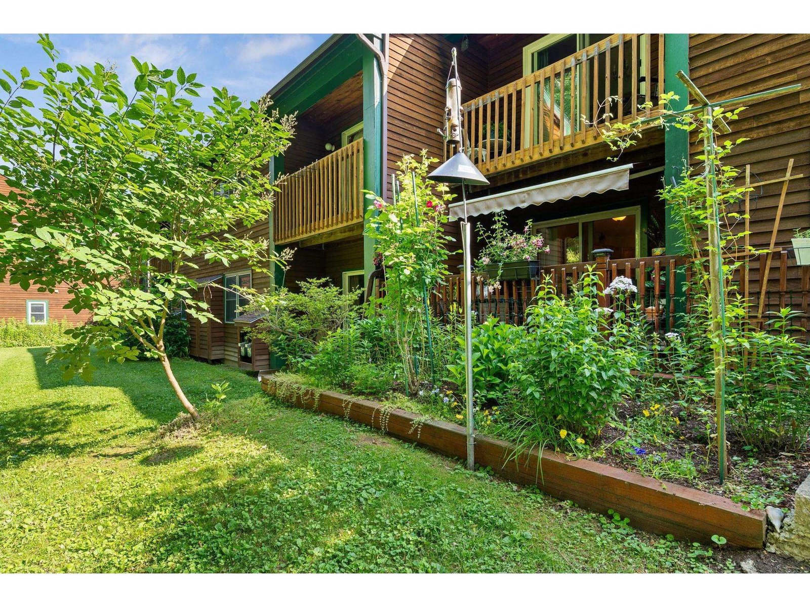 25 Baycrest Drive, Unit 605