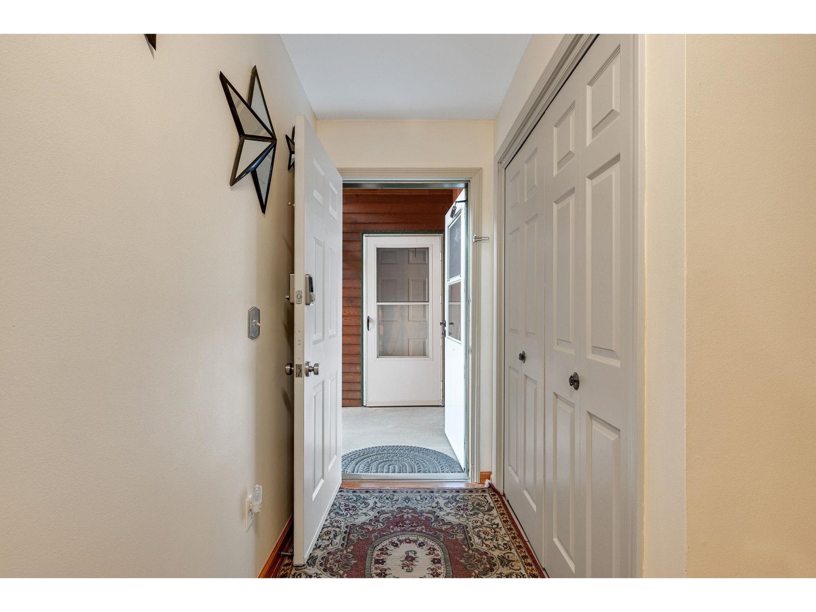 25 Baycrest Drive, Unit 605