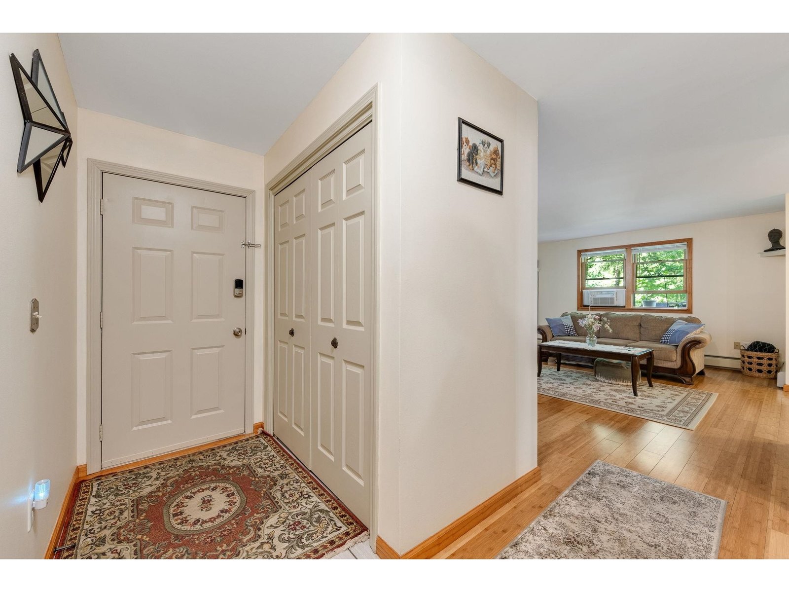 25 Baycrest Drive, Unit 605