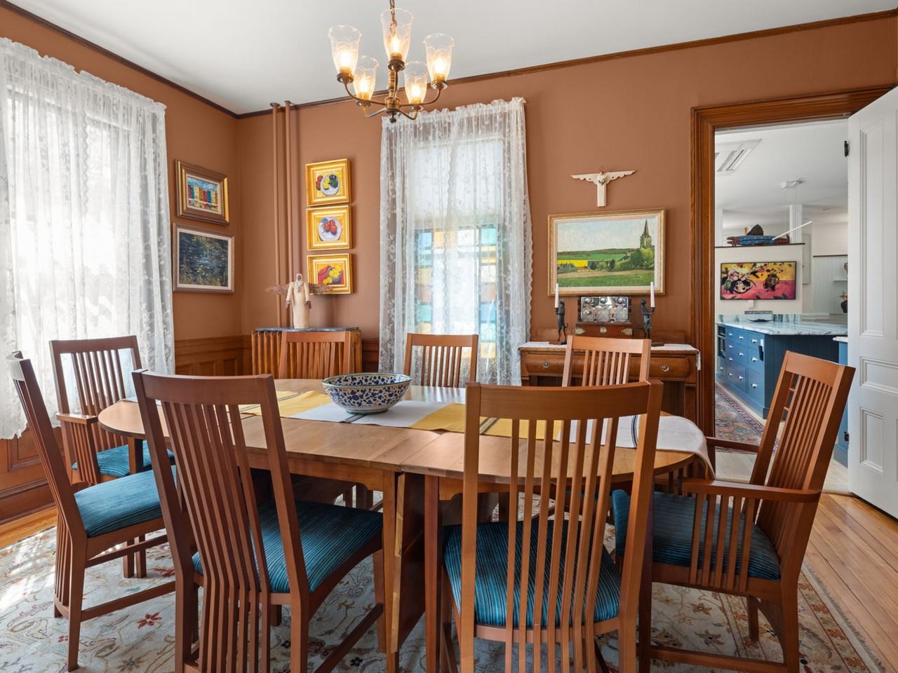 Formal dining