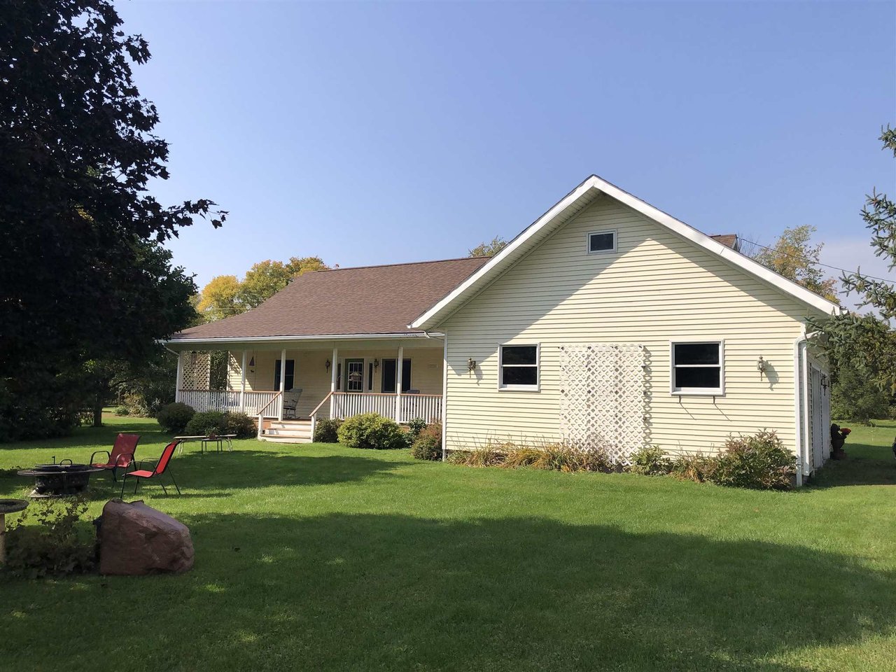 25 Burritt Lane