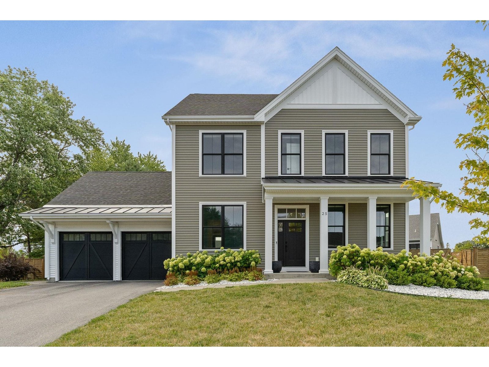25 Caspian Lane