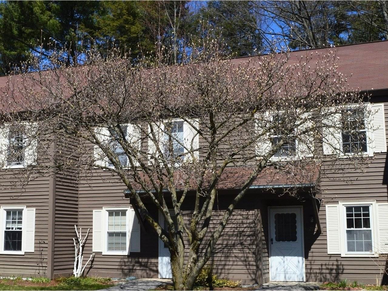 25 Hayes Avenue South Burlington, Vermont Sold in 2020 Coldwell