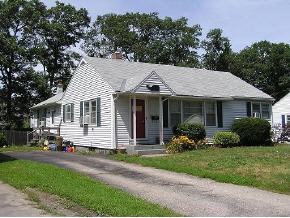 25 Hiawatha Ave