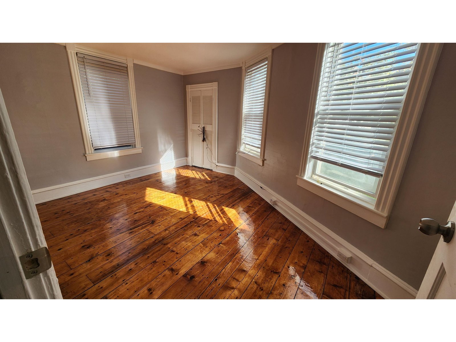 25 Intervale Avenue