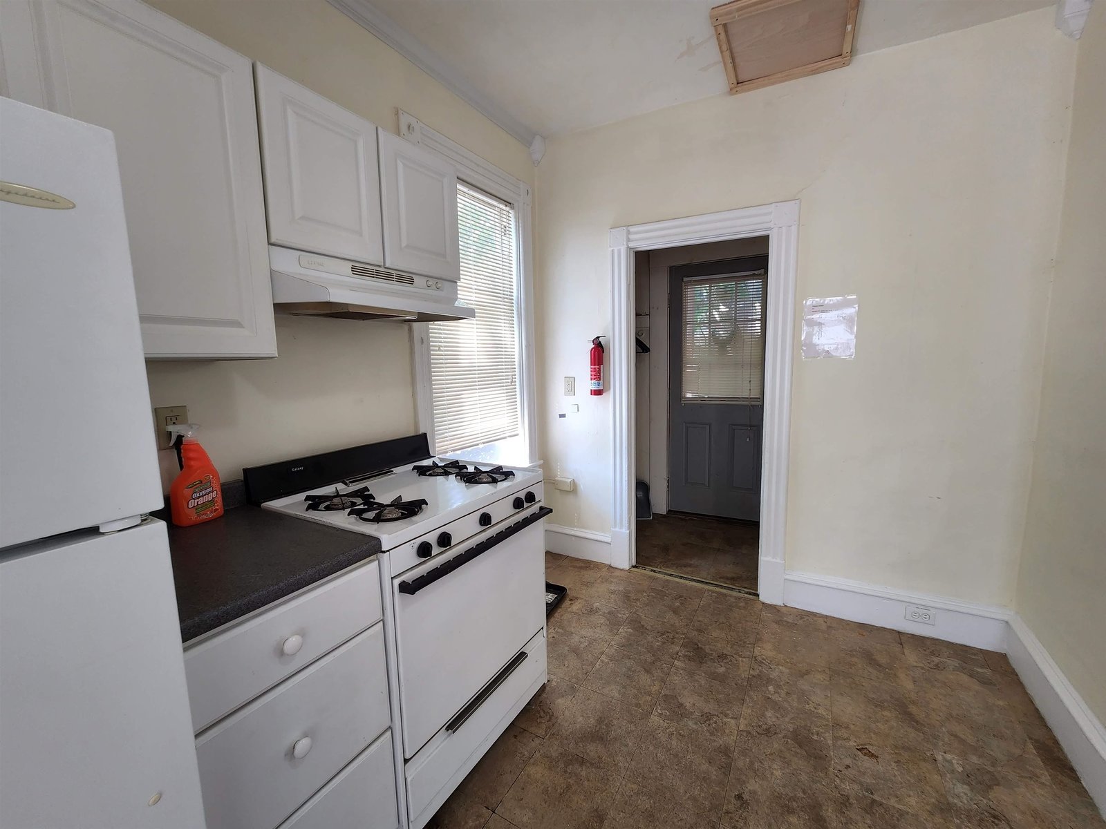 25 Intervale Avenue