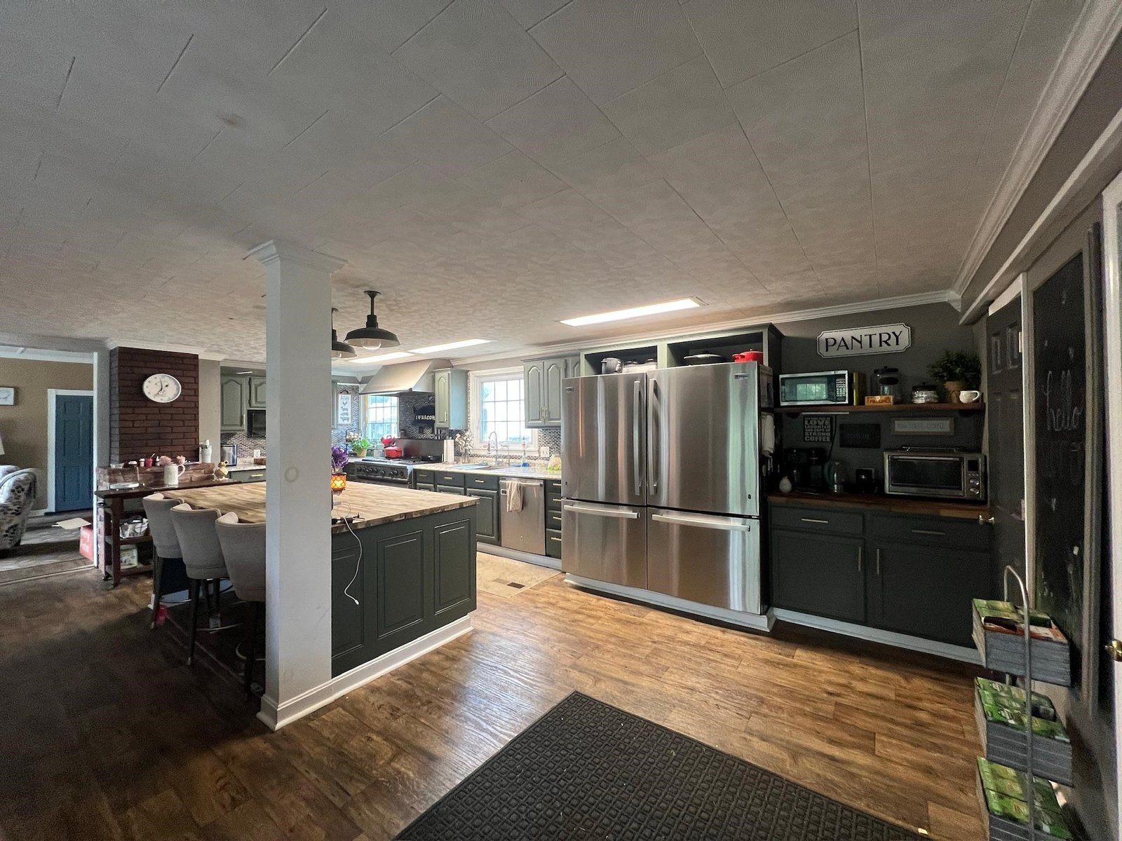 25 King Drive