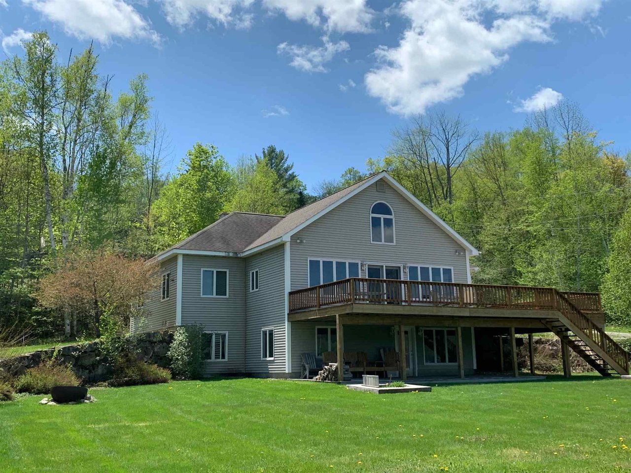25 Leland Lane
