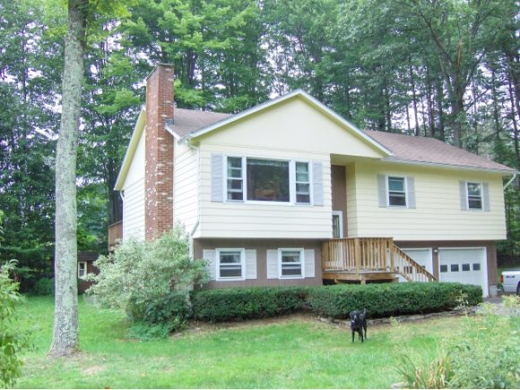 25 Logwood Cir