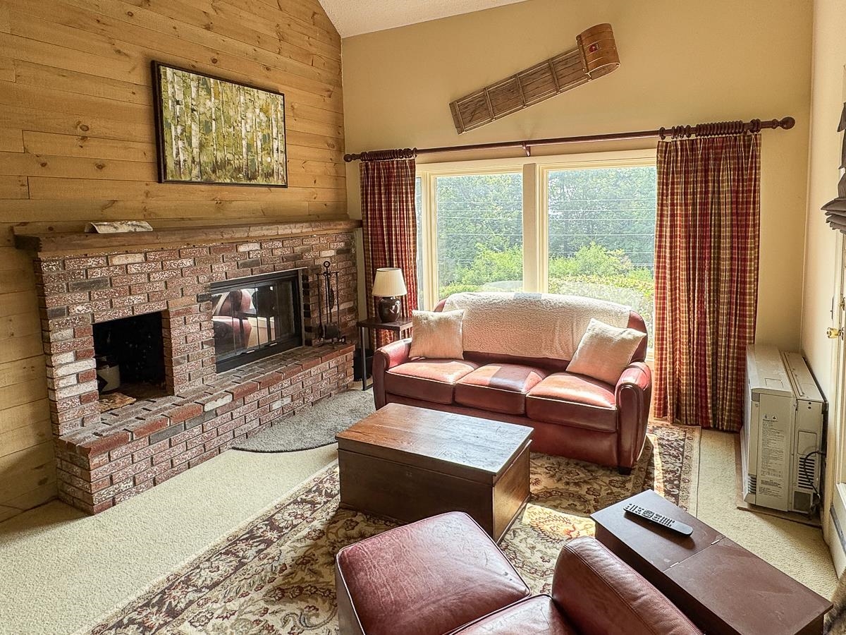 25 Lower Summit Road, Unit 4