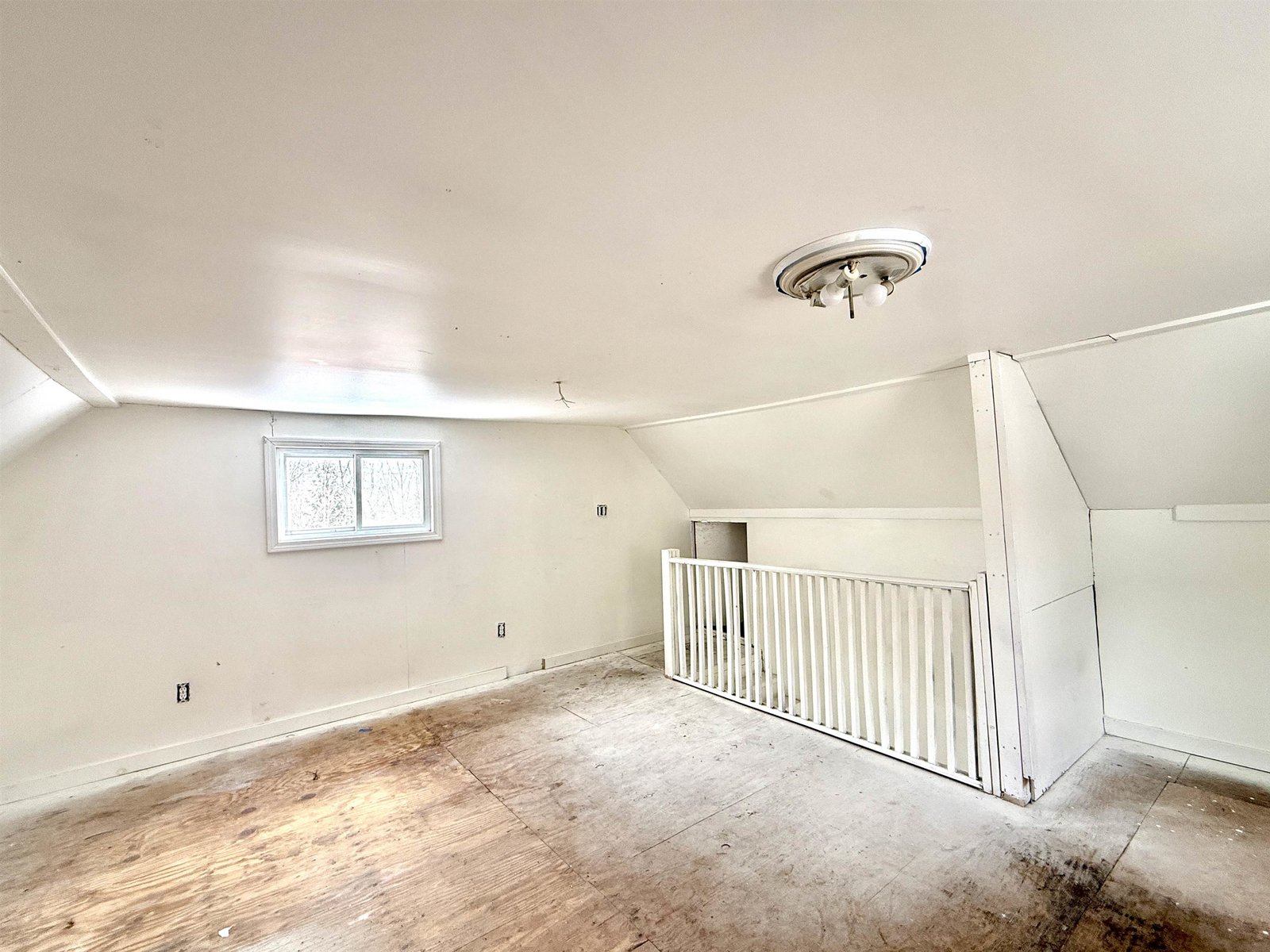2nd FL Bedroom
