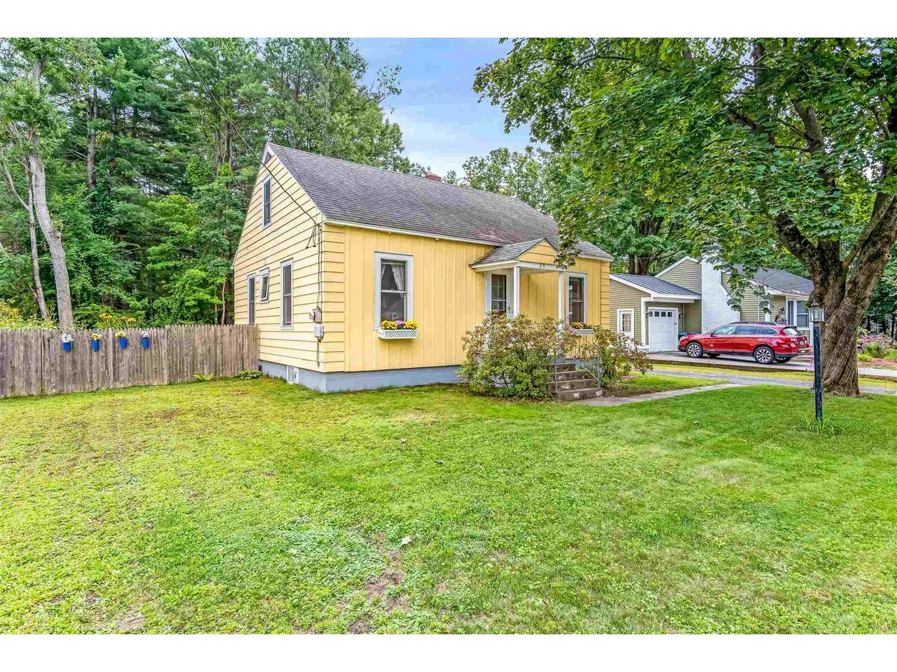 25 Mansfield Avenue