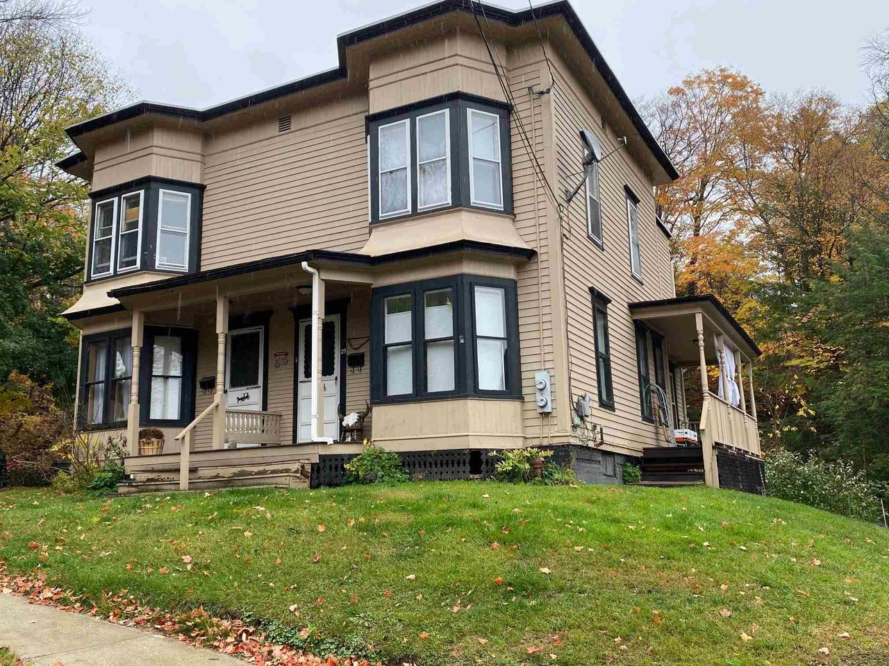 25 Maple Grove Street