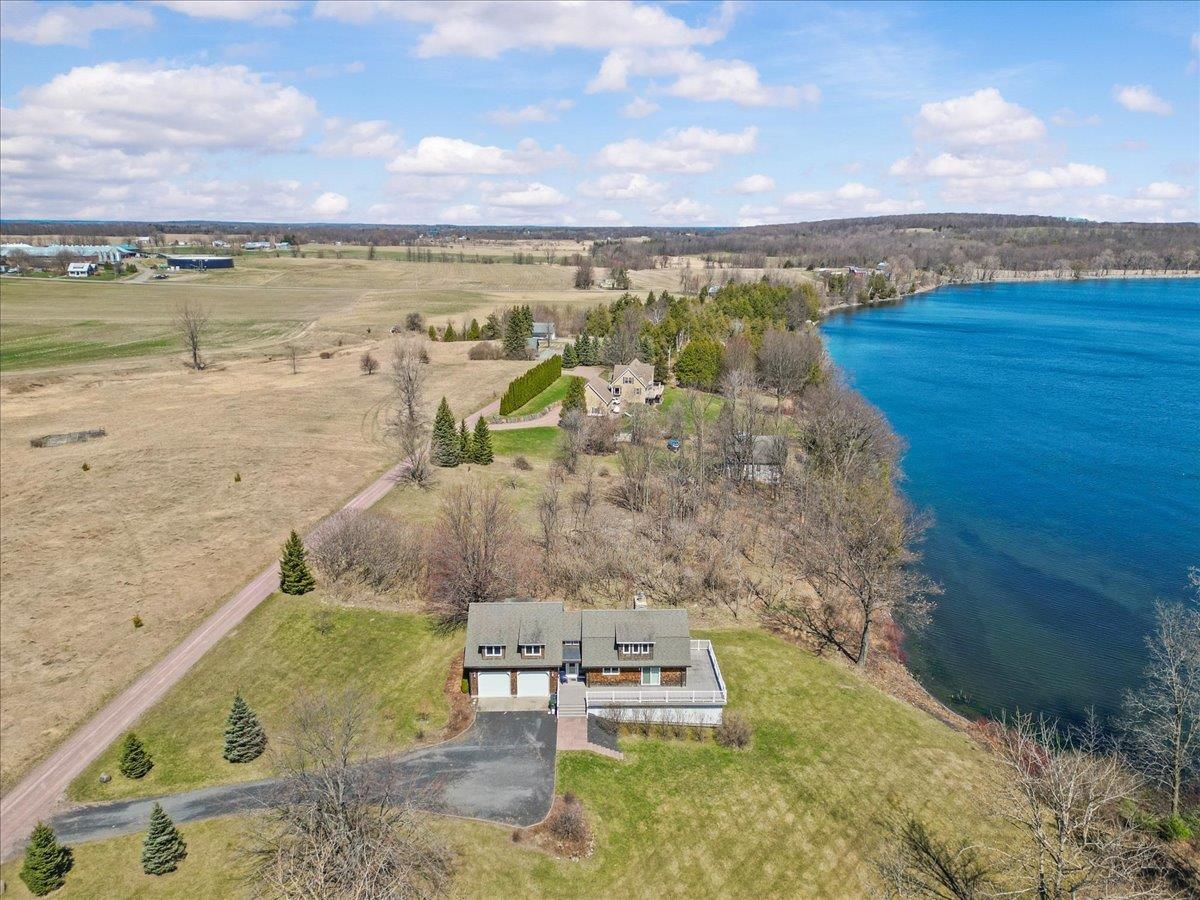 25 Pearl Bay Lane