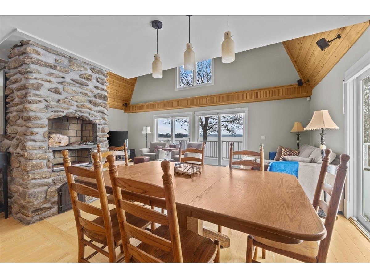 25 Pearl Bay Lane