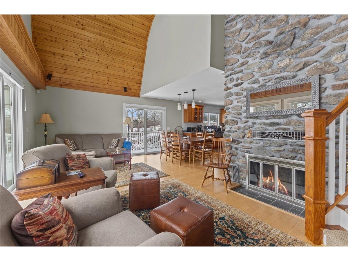 25 Pearl Bay Lane